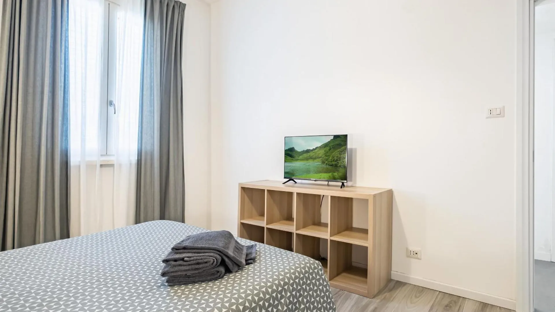 Modern Apartment - Pet Friendly - Basilica San Paolo-Colosseo ローマ