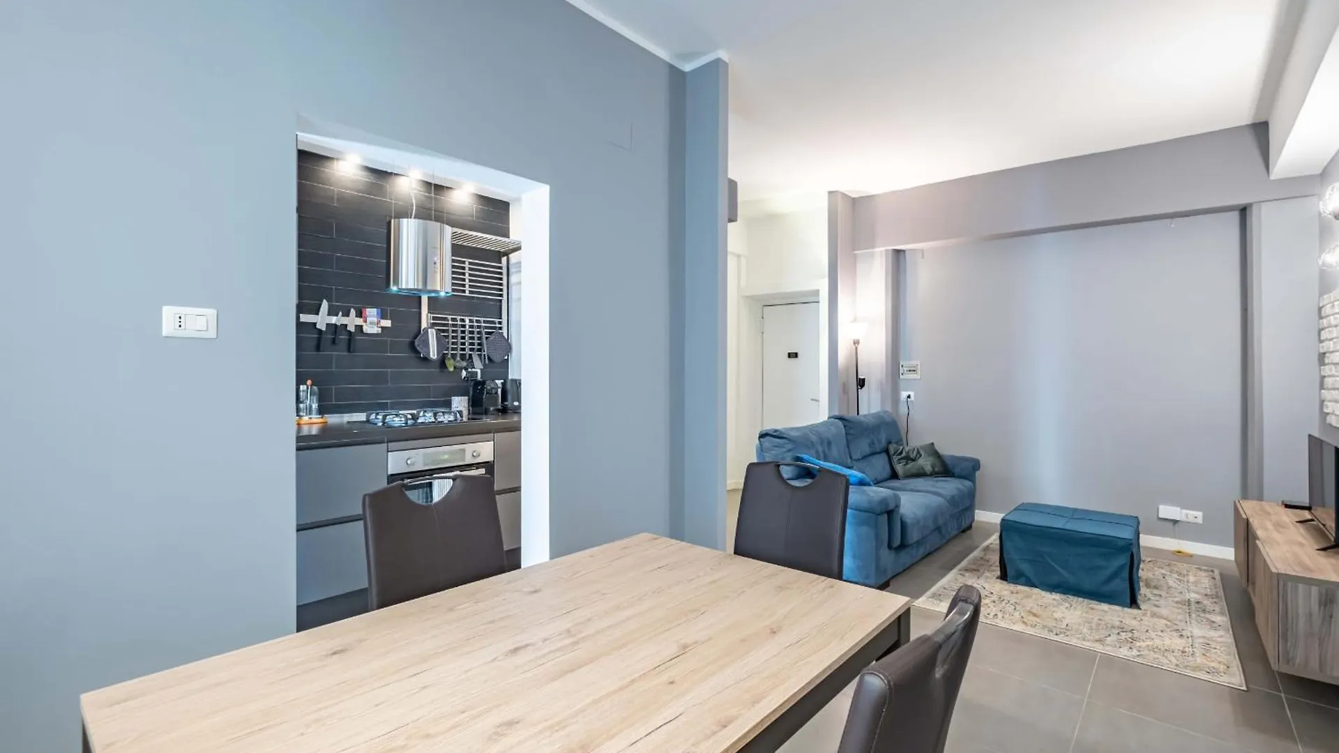 Modern Apartment - Pet Friendly - Basilica San Paolo-Colosseo Roma Italia